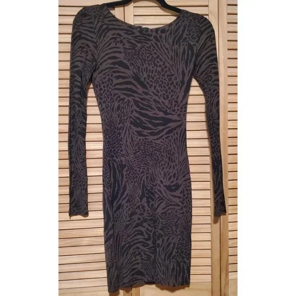 Alice + Olivia SCOOP Cheetah Animal Print Mid Length Fitted Dress - Picture 1 of 10